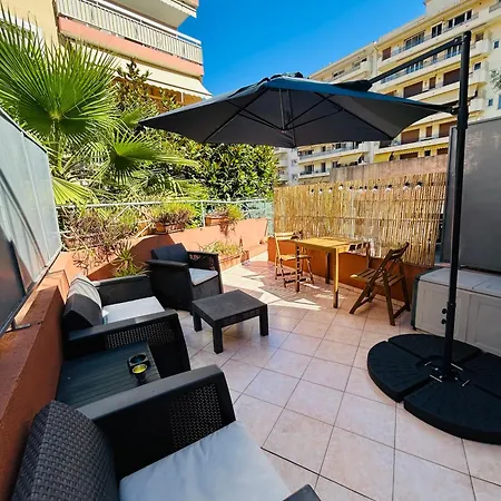 Διαμέρισμα Cozy Avec Parking A 2 Minutes De La